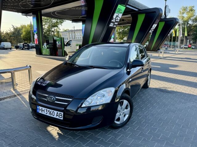 Черный Киа Сид, объемом двигателя 1.4 л и пробегом 160 тыс. км за 5550 $, фото 5 на Automoto.ua