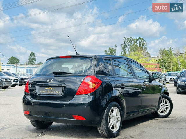Черный Киа Сид, объемом двигателя 1.4 л и пробегом 204 тыс. км за 5600 $, фото 1 на Automoto.ua