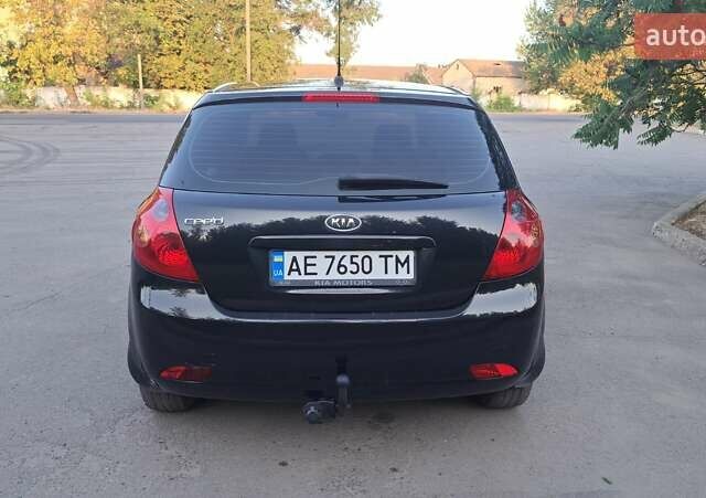 Чорний Кіа Сід, об'ємом двигуна 1.4 л та пробігом 310 тис. км за 5600 $, фото 5 на Automoto.ua