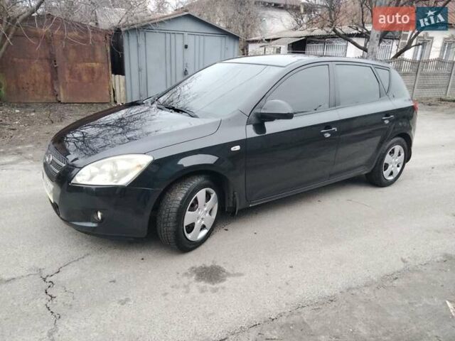 Черный Киа Сид, объемом двигателя 1.58 л и пробегом 274 тыс. км за 6000 $, фото 7 на Automoto.ua