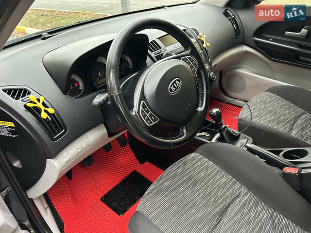 Черный Киа Сид, объемом двигателя 1.6 л и пробегом 270 тыс. км за 5200 $, фото 8 на Automoto.ua