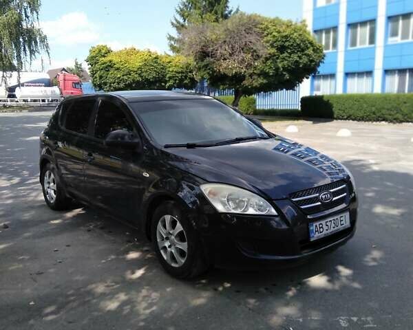 Черный Киа Сид, объемом двигателя 1.4 л и пробегом 262 тыс. км за 4550 $, фото 1 на Automoto.ua