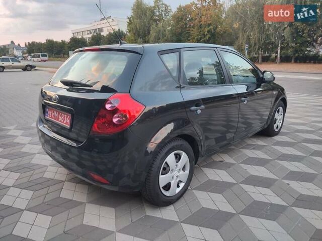 Чорний Кіа Сід, об'ємом двигуна 1.4 л та пробігом 244 тис. км за 5800 $, фото 18 на Automoto.ua