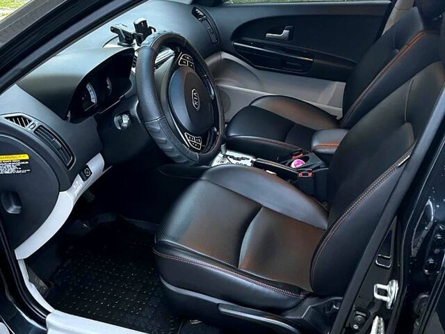 Чорний Кіа Сід, об'ємом двигуна 20 л та пробігом 143 тис. км за 7690 $, фото 4 на Automoto.ua