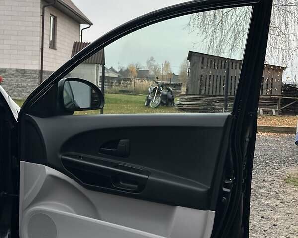 Черный Киа Сид, объемом двигателя 1.6 л и пробегом 238 тыс. км за 5700 $, фото 31 на Automoto.ua
