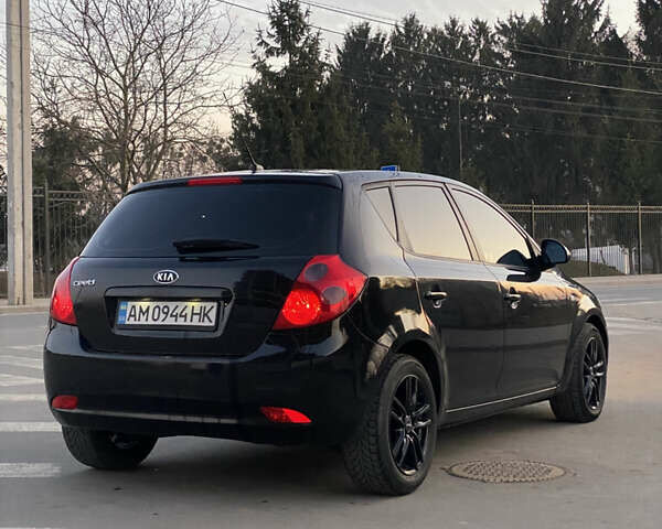 Черный Киа Сид, объемом двигателя 1.58 л и пробегом 333 тыс. км за 5200 $, фото 9 на Automoto.ua