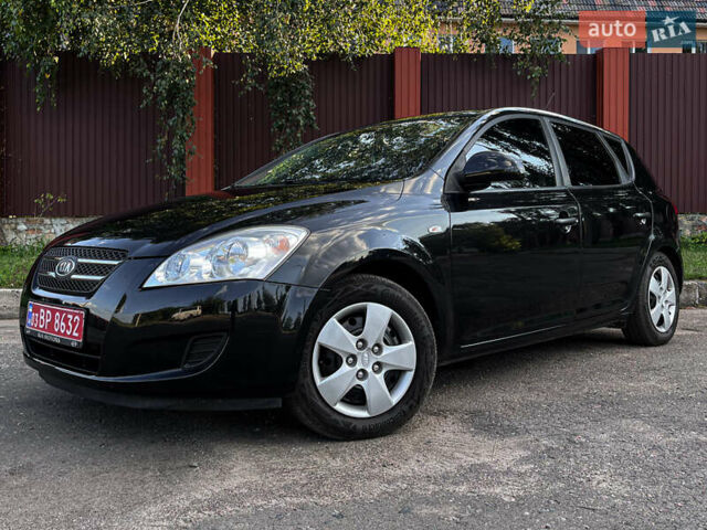 Черный Киа Сид, объемом двигателя 1.4 л и пробегом 219 тыс. км за 5800 $, фото 6 на Automoto.ua