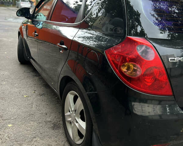 Черный Киа Сид, объемом двигателя 2 л и пробегом 224 тыс. км за 6300 $, фото 11 на Automoto.ua