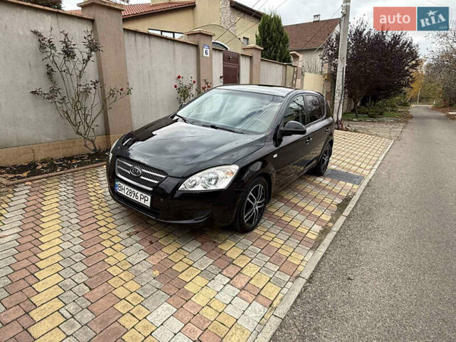 Черный Киа Сид, объемом двигателя 1.6 л и пробегом 203 тыс. км за 5900 $, фото 6 на Automoto.ua