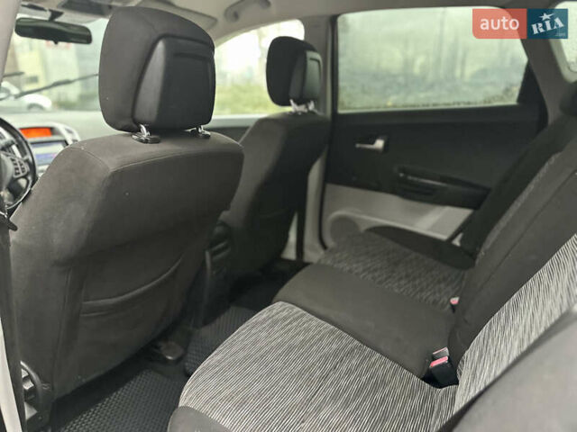 Чорний Кіа Сід, об'ємом двигуна 1.59 л та пробігом 213 тис. км за 4100 $, фото 8 на Automoto.ua