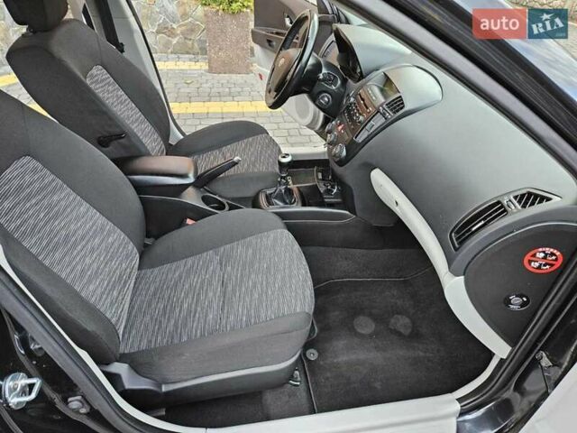 Чорний Кіа Сід, об'ємом двигуна 1.4 л та пробігом 244 тис. км за 5800 $, фото 36 на Automoto.ua