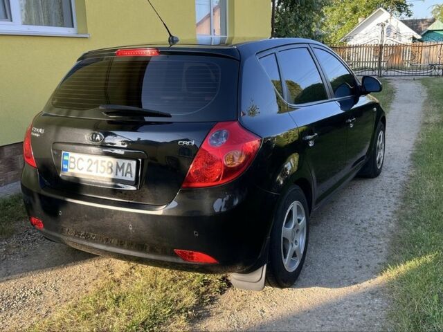Чорний Кіа Сід, об'ємом двигуна 1.6 л та пробігом 258 тис. км за 5300 $, фото 2 на Automoto.ua