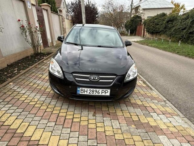 Черный Киа Сид, объемом двигателя 1.6 л и пробегом 203 тыс. км за 5900 $, фото 2 на Automoto.ua