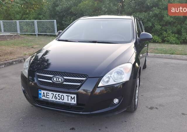Чорний Кіа Сід, об'ємом двигуна 1.4 л та пробігом 310 тис. км за 5600 $, фото 11 на Automoto.ua