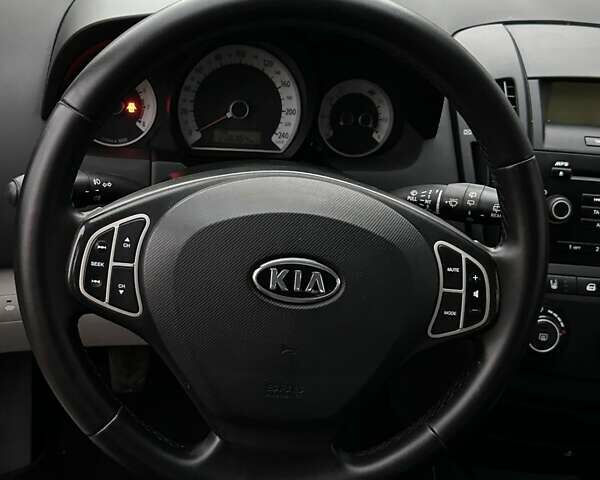 Черный Киа Сид, объемом двигателя 1.6 л и пробегом 238 тыс. км за 5700 $, фото 18 на Automoto.ua