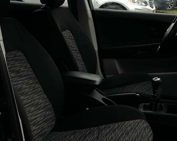 Черный Киа Сид, объемом двигателя 1.6 л и пробегом 238 тыс. км за 5700 $, фото 26 на Automoto.ua