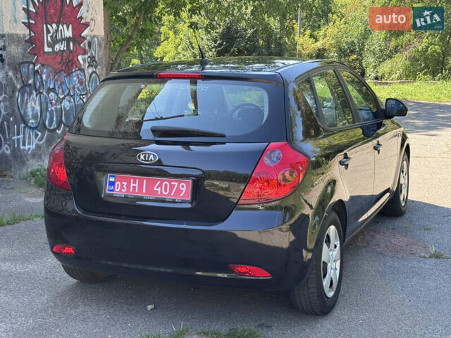 Чорний Кіа Сід, об'ємом двигуна 0 л та пробігом 161 тис. км за 5799 $, фото 6 на Automoto.ua