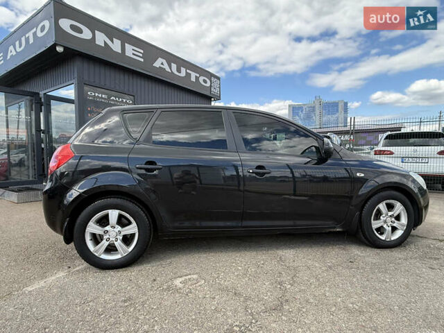 Черный Киа Сид, объемом двигателя 1.58 л и пробегом 266 тыс. км за 5490 $, фото 6 на Automoto.ua