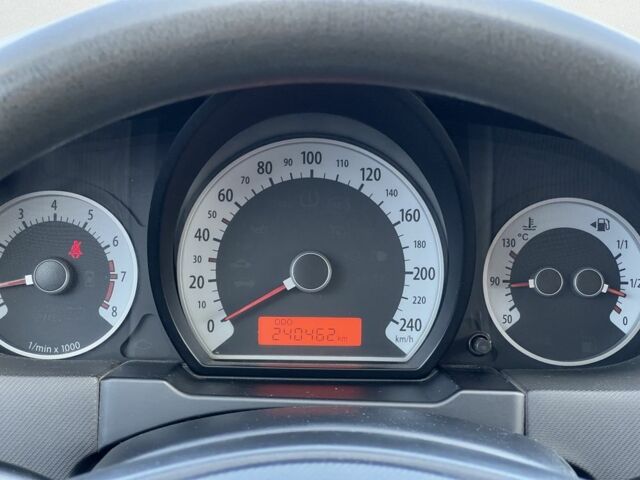 Черный Киа Сид, объемом двигателя 1.4 л и пробегом 260 тыс. км за 4200 $, фото 18 на Automoto.ua