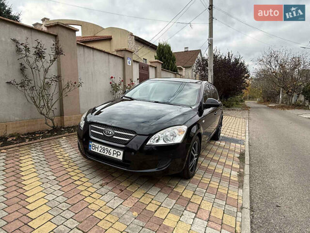 Черный Киа Сид, объемом двигателя 1.6 л и пробегом 203 тыс. км за 5900 $, фото 5 на Automoto.ua