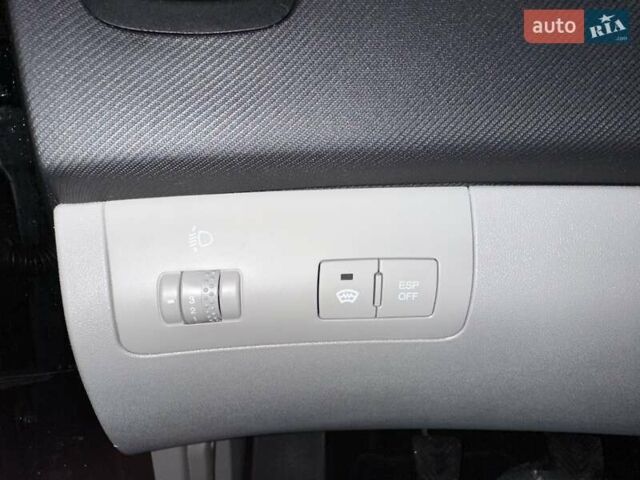 Черный Киа Сид, объемом двигателя 1.6 л и пробегом 238 тыс. км за 5700 $, фото 22 на Automoto.ua