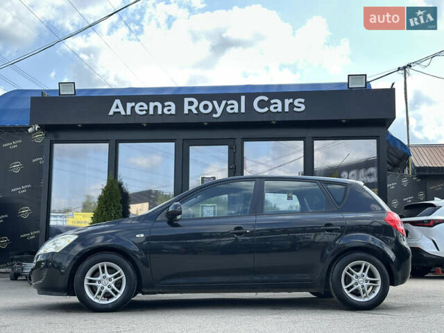 Черный Киа Сид, объемом двигателя 1.4 л и пробегом 204 тыс. км за 5600 $, фото 4 на Automoto.ua