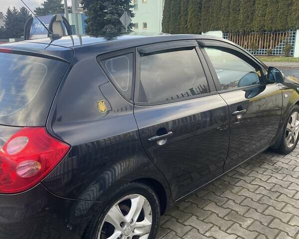 Чорний Кіа Сід, об'ємом двигуна 2 л та пробігом 220 тис. км за 5000 $, фото 4 на Automoto.ua