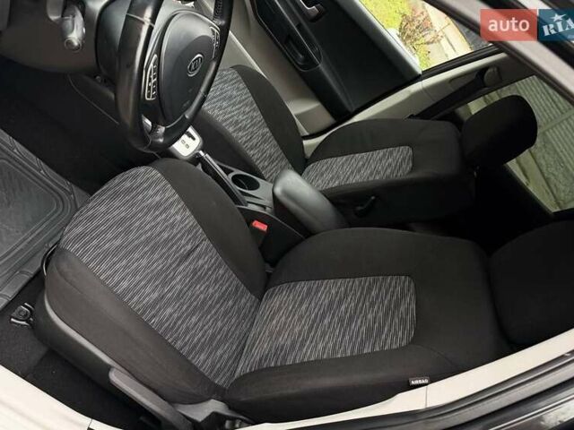 Чорний Кіа Сід, об'ємом двигуна 1.98 л та пробігом 146 тис. км за 5700 $, фото 12 на Automoto.ua