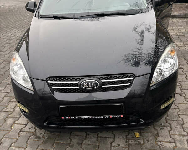 Черный Киа Сид, объемом двигателя 1.4 л и пробегом 200 тыс. км за 5000 $, фото 1 на Automoto.ua