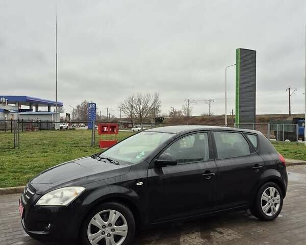 Черный Киа Сид, объемом двигателя 1.6 л и пробегом 221 тыс. км за 5900 $, фото 1 на Automoto.ua