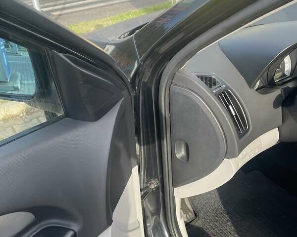 Чорний Кіа Сід, об'ємом двигуна 2 л та пробігом 220 тис. км за 5000 $, фото 17 на Automoto.ua