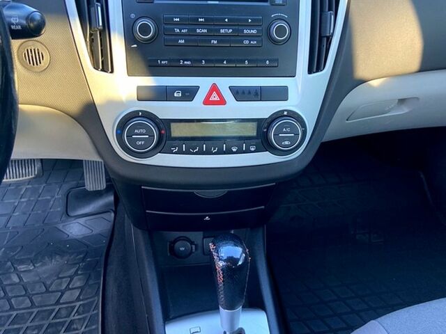 Киа Сид 2008 в Киеве на Automoto.ua Черный Киа Сид, объемом двигателя 1.6 л и пробегом 257 тыс. км за 5800 $, фото 1 на Automoto.ua