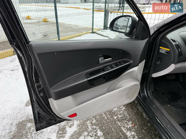 Чорний Кіа Сід, об'ємом двигуна 1.6 л та пробігом 247 тис. км за 5590 $, фото 8 на Automoto.ua