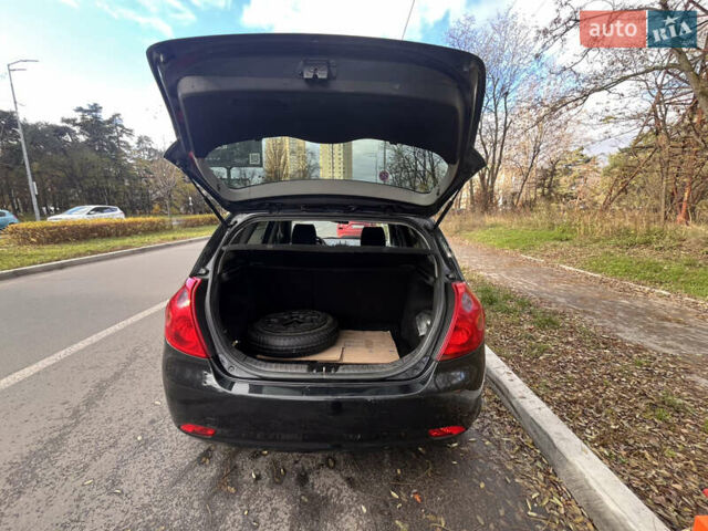 Черный Киа Сид, объемом двигателя 1.4 л и пробегом 359 тыс. км за 4200 $, фото 2 на Automoto.ua