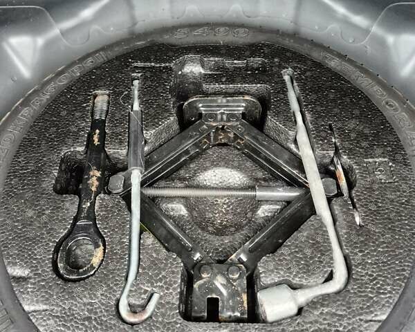 Черный Киа Сид, объемом двигателя 1.6 л и пробегом 221 тыс. км за 5900 $, фото 15 на Automoto.ua