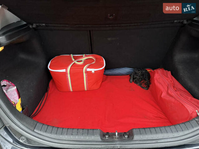 Черный Киа Сид, объемом двигателя 2 л и пробегом 180 тыс. км за 5400 $, фото 14 на Automoto.ua