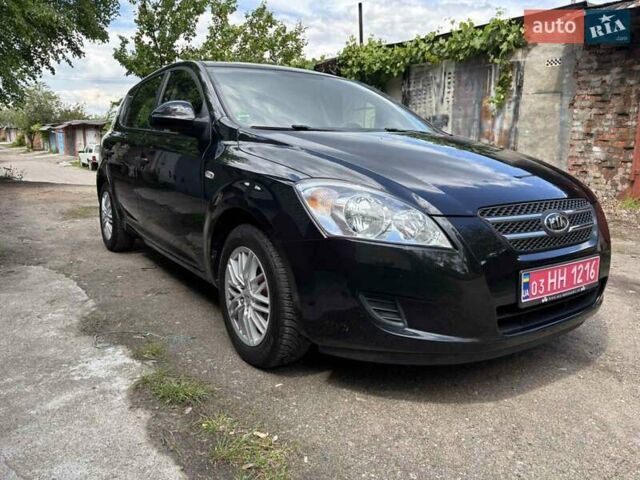 Черный Киа Сид, объемом двигателя 1.4 л и пробегом 166 тыс. км за 6000 $, фото 3 на Automoto.ua