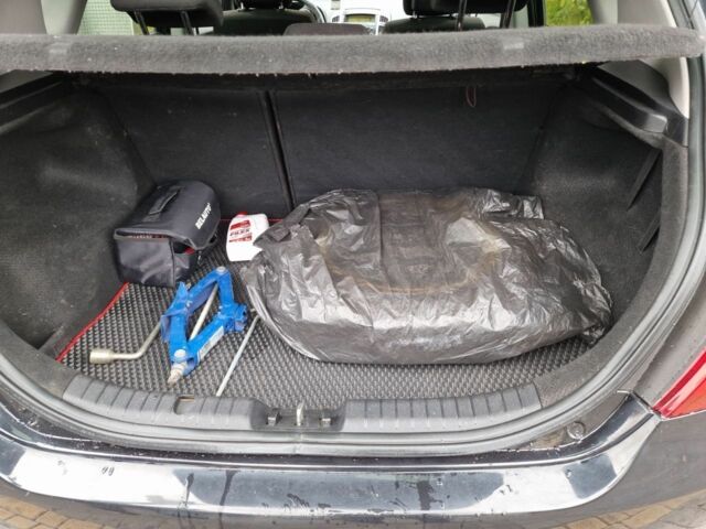 Чорний Кіа Сід, об'ємом двигуна 1.6 л та пробігом 203 тис. км за 6300 $, фото 8 на Automoto.ua