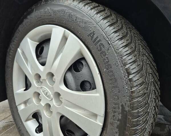 Черный Киа Сид, объемом двигателя 1.6 л и пробегом 221 тыс. км за 5900 $, фото 16 на Automoto.ua