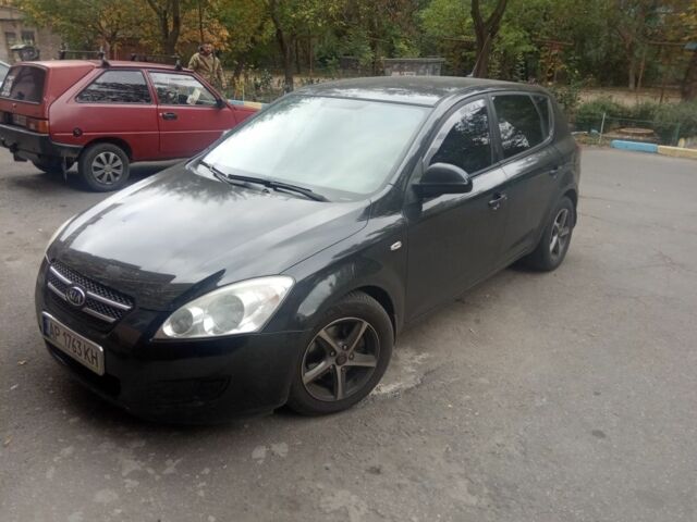 Черный Киа Сид, объемом двигателя 1.6 л и пробегом 284 тыс. км за 4600 $, фото 5 на Automoto.ua