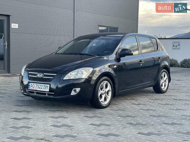 Киа Сид 2008 в Хусте на Automoto.ua Черный Киа Сид, объемом двигателя 1.4 л и пробегом 232 тыс. км за 5200 $, фото 1 на Automoto.ua