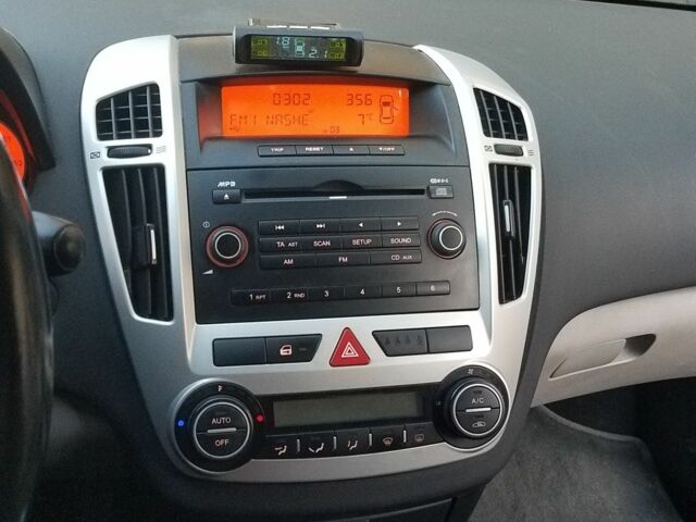 Киа Сид 2008 в Львове на Automoto.ua Черный Киа Сид, объемом двигателя 1.6 л и пробегом 108 тыс. км за 6700 $, фото 19 на Automoto.ua