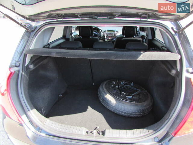 Черный Киа Сид, объемом двигателя 1.6 л и пробегом 147 тыс. км за 5998 $, фото 12 на Automoto.ua