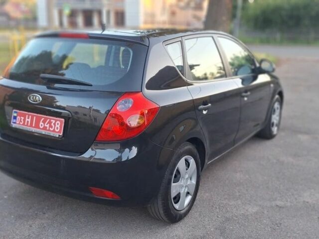Киа Сид 2008 в Нежине на Automoto.ua Черный Киа Сид, объемом двигателя 1.4 л и пробегом 170 тыс. км за 5400 $, фото 1 на Automoto.ua