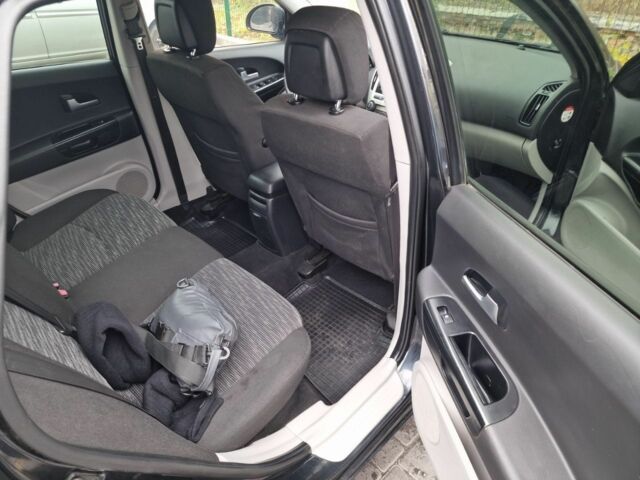 Чорний Кіа Сід, об'ємом двигуна 1.6 л та пробігом 203 тис. км за 6300 $, фото 9 на Automoto.ua