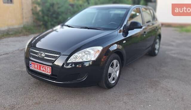 Чорний Кіа Сід, об'ємом двигуна 1.4 л та пробігом 170 тис. км за 5600 $, фото 27 на Automoto.ua