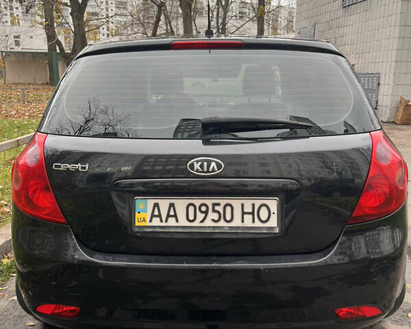 Черный Киа Сид, объемом двигателя 1.4 л и пробегом 359 тыс. км за 4200 $, фото 1 на Automoto.ua