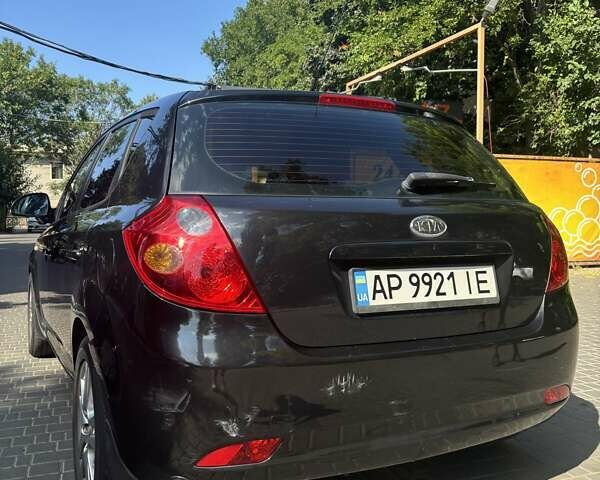 Черный Киа Сид, объемом двигателя 1.98 л и пробегом 250 тыс. км за 5200 $, фото 3 на Automoto.ua