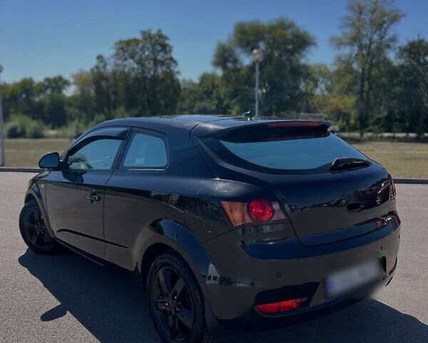 Чорний Кіа Сід, об'ємом двигуна 2 л та пробігом 252 тис. км за 6400 $, фото 2 на Automoto.ua
