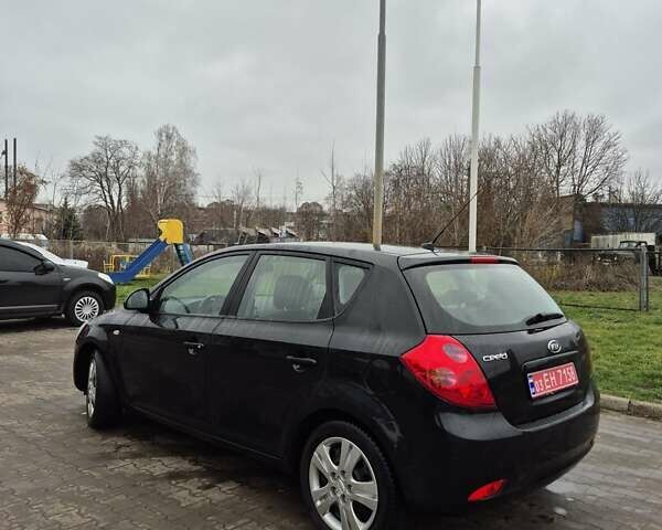 Черный Киа Сид, объемом двигателя 1.6 л и пробегом 221 тыс. км за 5900 $, фото 2 на Automoto.ua